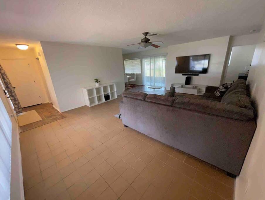 Lakeside Retreat - 3 Bedroom, 2 Bathroom House By The Lake Lakeland Luaran gambar